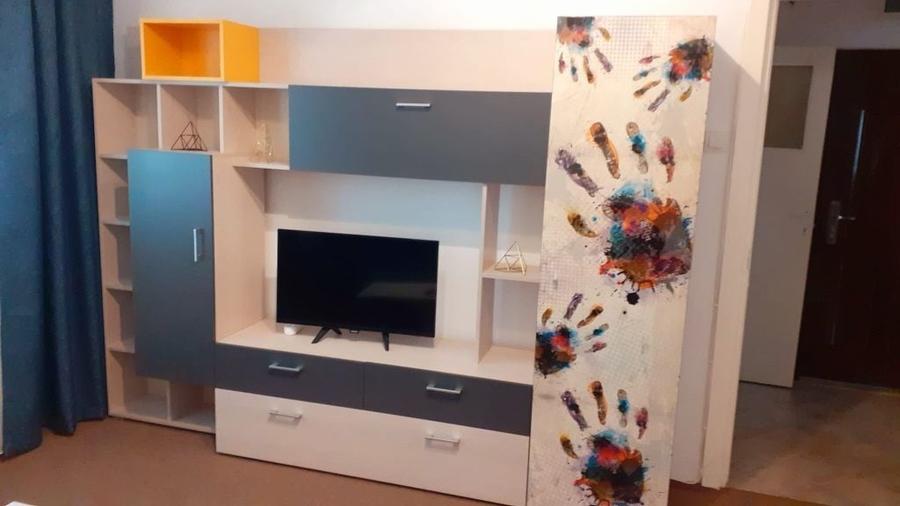 Apartament cu 2 camere semidecomandat, mobilat în Medicină