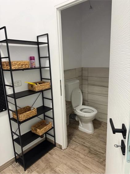 Spațiu comercial, de 76 mp, în Luncă