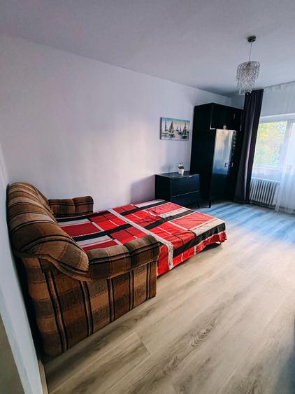 Proprietar Inchiriez apartament 1 camera (34 mp utili), Etaj 1, prima inchiriere! - 8
