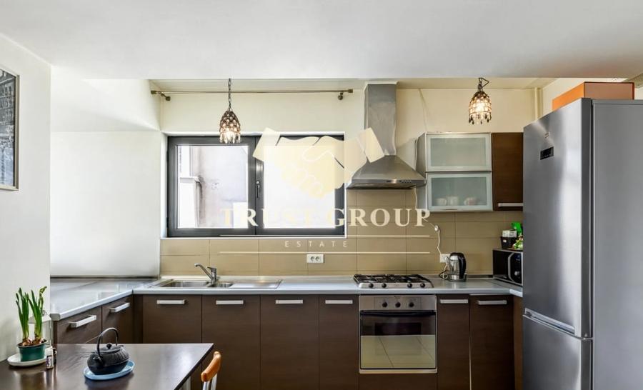 Apartament cu 3 camere semidecomandat, mobilat în Titulescu