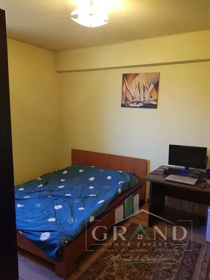 Apartament cu 2 camere semidecomandat, mobilat în Central