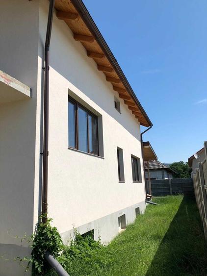 Casă cu 4 camere în Sebeș