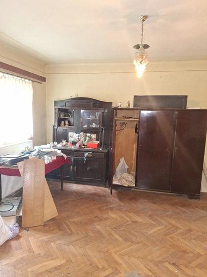 Casă cu 3 camere cu Teren 110 Mp în Central