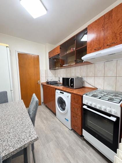 Apartament cu 2 camere semidecomandat, mobilat în Alexandru Obregia