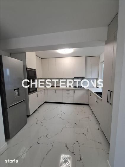Casă cu 5 camere cu Teren 630 Mp în Corbeanca
