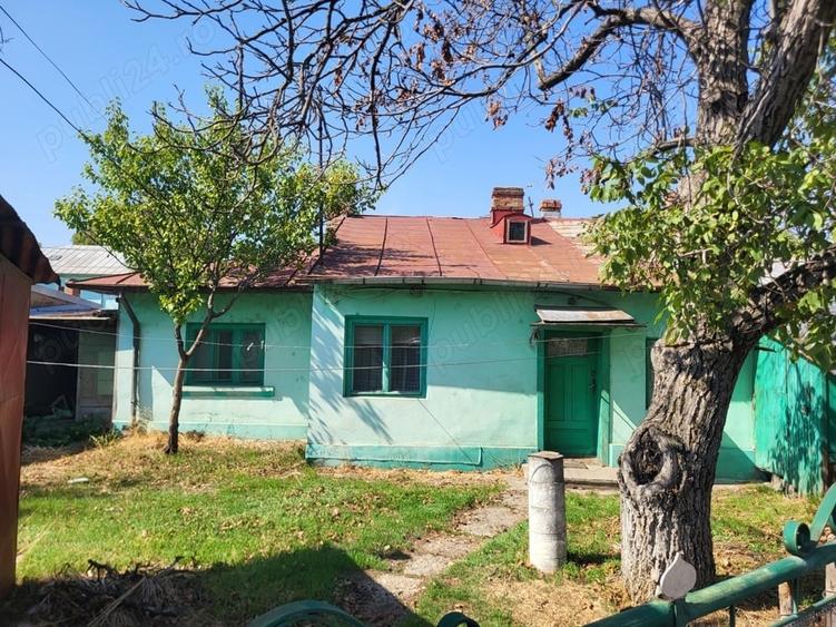Casă cu 2 camere cu Teren 230 Mp în Ultracentral