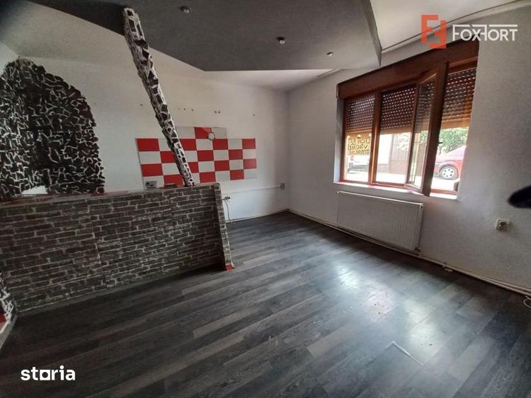 Casă cu 4 camere cu Canalizare în Crișan