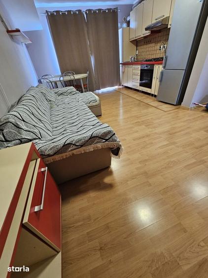 Apartament cu 3 camere în Florești