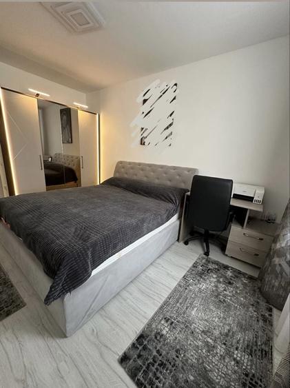 Apartament cu 2 camere decomandat în Cățelu