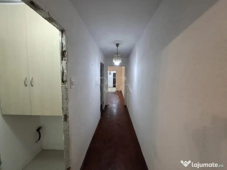 Apartament cu 3 camere semidecomandat în Apusului