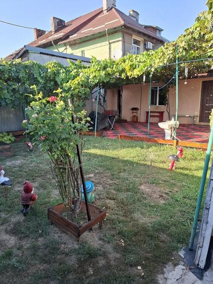 Casă cu 3 camere cu Teren 200 Mp în Chitila