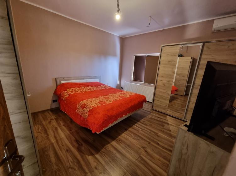 Casă cu 4 camere în Valu lui Traian