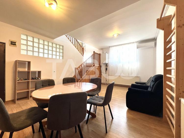 Apartament cu 3 camere semidecomandat, mobilat în Central