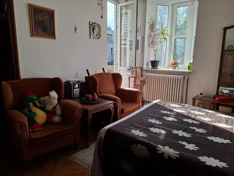 Casă individuală cu 2 camere cu Canalizare în Domenii