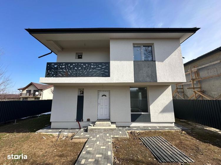 Casă cu 4 camere cu Teren 240 Mp în Clinceni