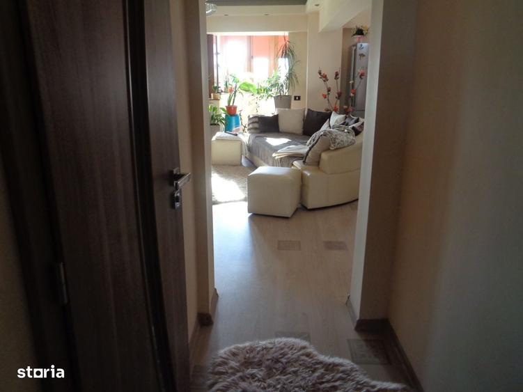 Apartament cu 2 camere în Intim