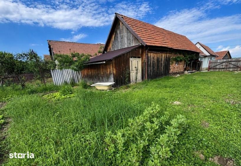 Casă cu 1 camere cu Teren 868 Mp în Arpașu de Jos