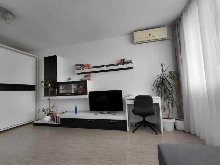 Apartament cu 2 camere decomandat în Tineretului