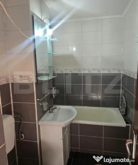 Apartament cu 2 camere semidecomandat în Micro 16