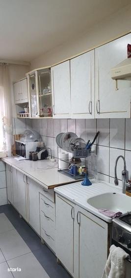 Apartament cu 3 camere decomandat în Central
