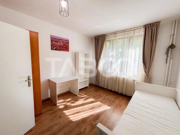Apartament cu 3 camere decomandat în Gară