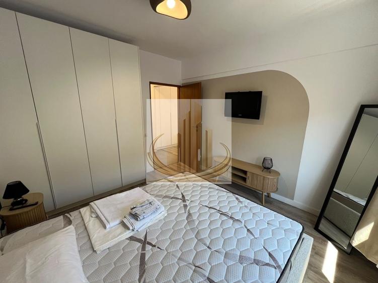 Apartament cu 2 camere semidecomandat, mobilat în Ultracentral