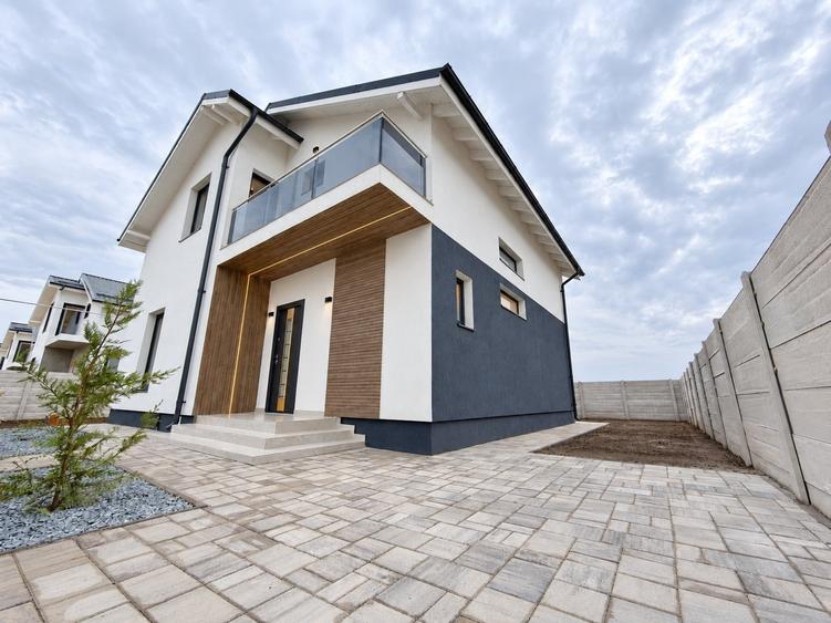 Casă individuală cu 4 camere cu Teren 390 Mp în Berceni