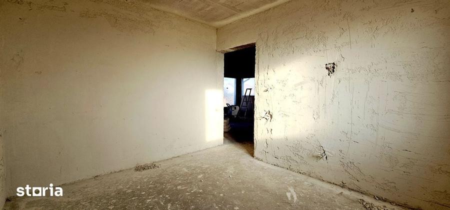 Casă cu 5 camere cu Teren 300 Mp în Vidra