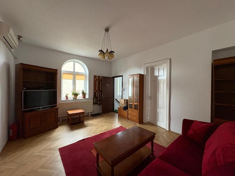 Domenii,  in vila, renovat, centrala proprie - 3