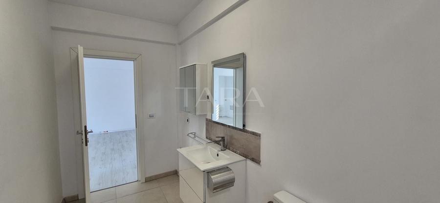 Apartament cu 2 camere nedecomandat în Chinteni