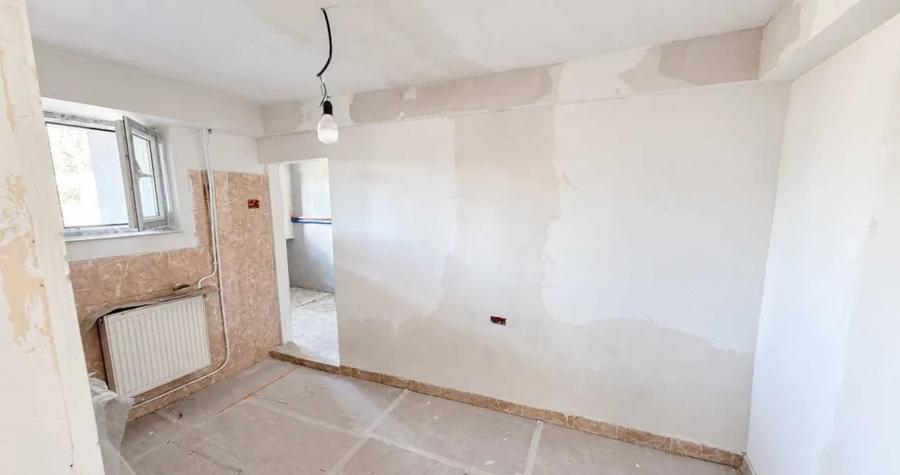 Apartament cu 4 camere în Bărăbanț