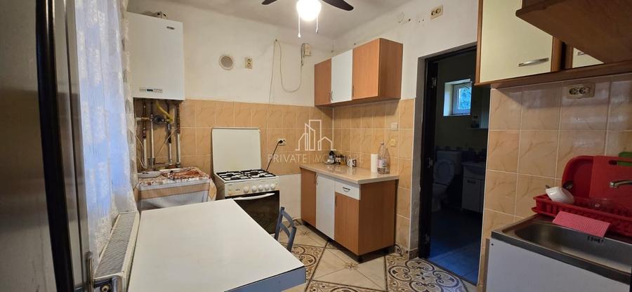 Casă individuală cu 5 camere cu Teren 192 Mp în Central