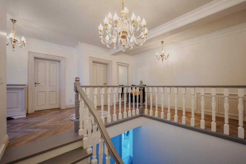 Casă individuală cu 6 camere cu Canalizare în Horodnic