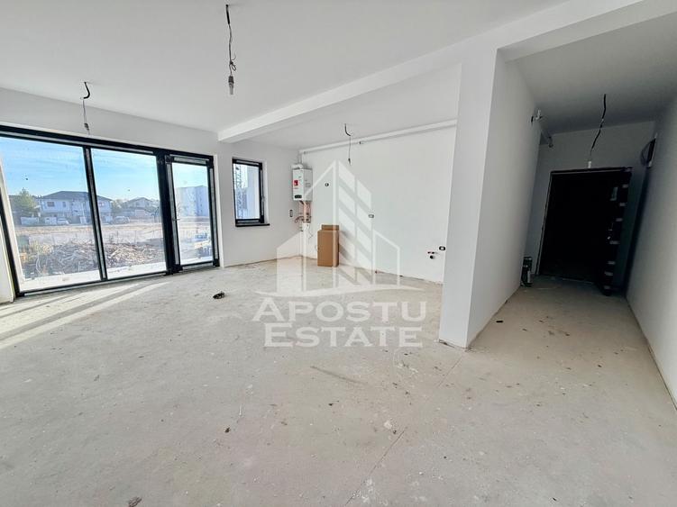 Apartament cu 2 camere decomandat în Giroc