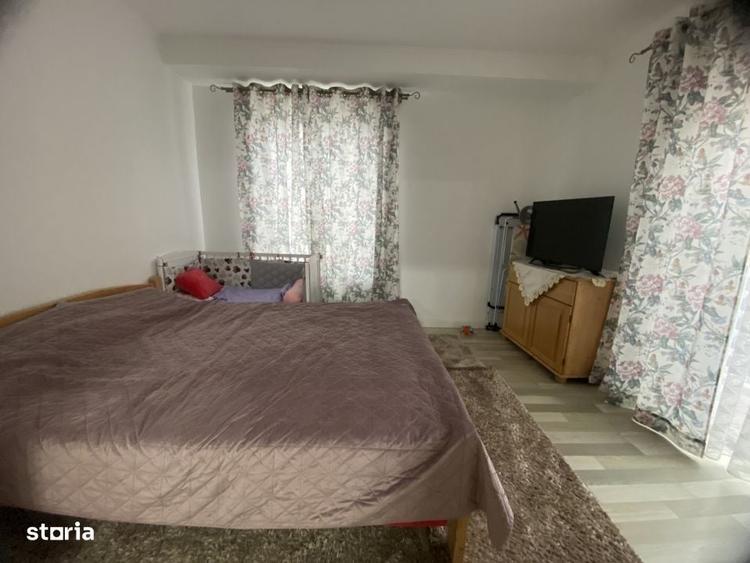 Apartament cu 3 camere în Calea Moldovei