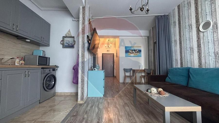 Apartament cu 2 camere semidecomandat, mobilat în Central