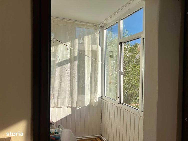 Apartament cu 2 camere decomandat în Nicolina