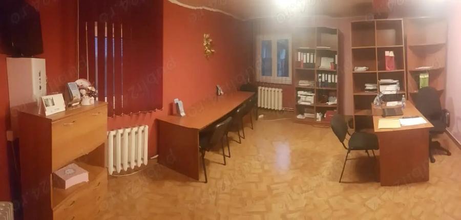 Spațiu comercial, de 22 mp, în Central