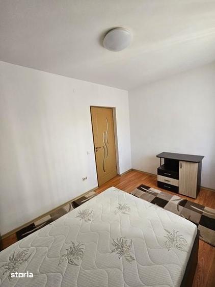 Apartament cu 2 camere semidecomandat în Industriilor