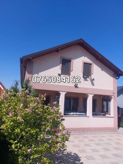 Casă cu 3 camere cu Teren 1000 Mp în Central
