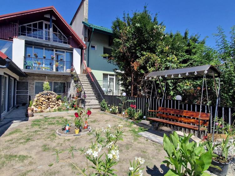 Casă cu 4 camere în Central