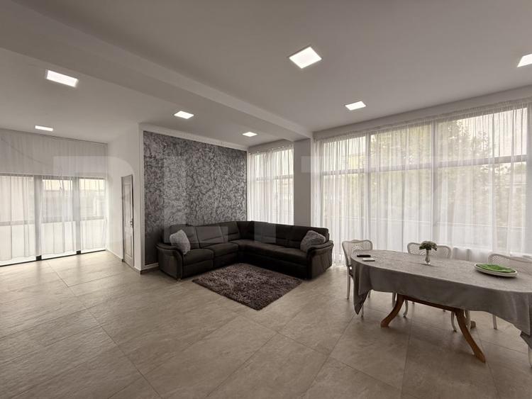 Apartament cu 3 camere decomandat, mobilat în Brazda lui Novac