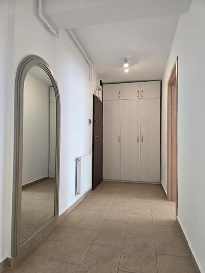 Apartament cu 2 camere decomandat în Otopeni