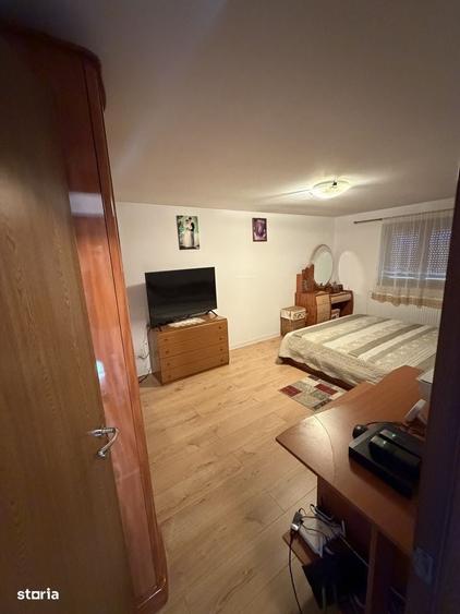 Casă cu 4 camere cu Teren 1300 Mp în Ogrezeni