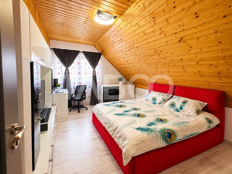 Casă individuală cu 7 camere cu Canalizare în Periferie