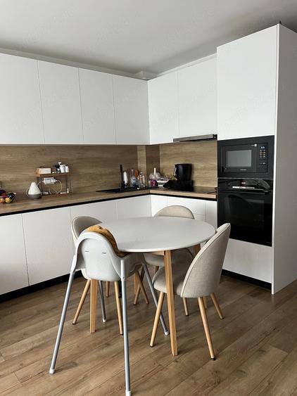 Apartament cu 2 camere decomandat în Florești