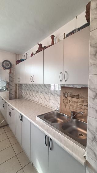 Apartament cu 2 camere decomandat în Iancului