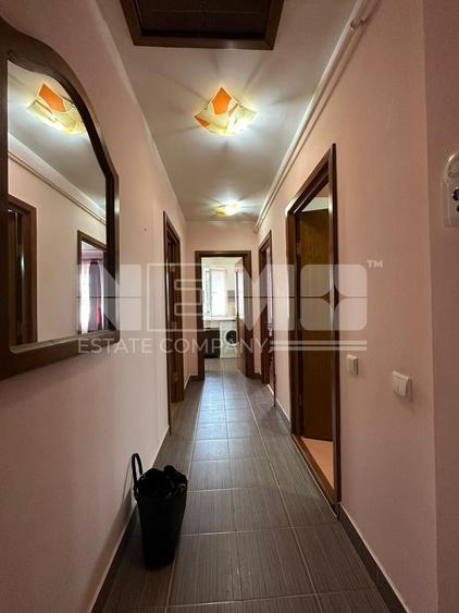 Apartament cu 3 camere decomandat în Nord-Est