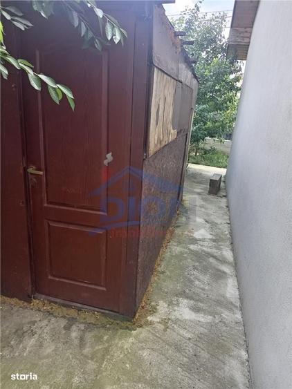 Casă cu 3 camere în 16 Februarie
