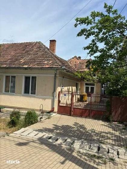 Casă cu 4 camere cu Teren 81 Mp în Libertății